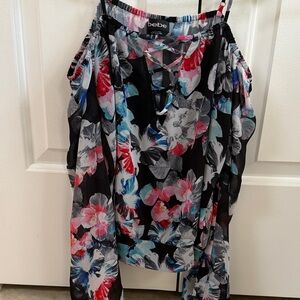 Bebe Women's XS blouse - Black with Pink and Blue Floral